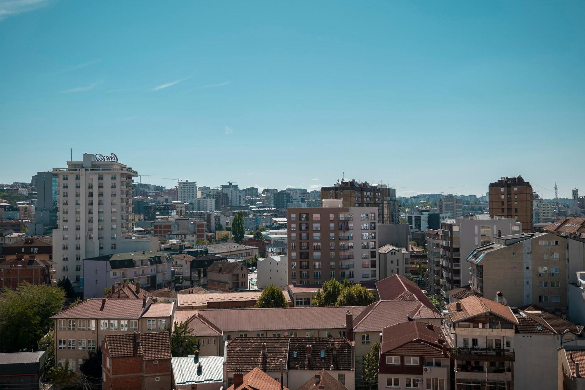 Lux Apartments Prishtinë Ngoại thất bức ảnh