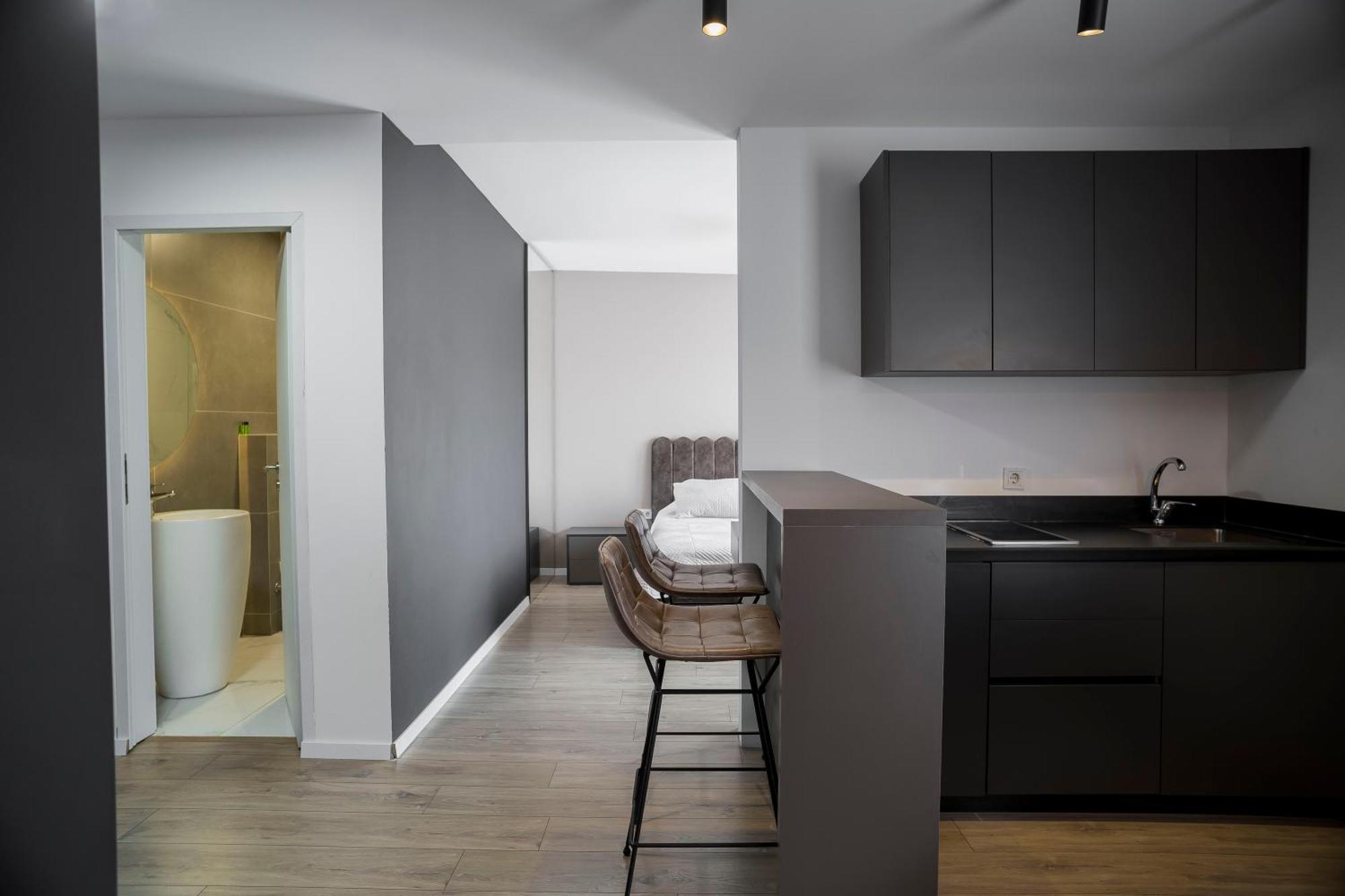 Lux Apartments Prishtinë Ngoại thất bức ảnh