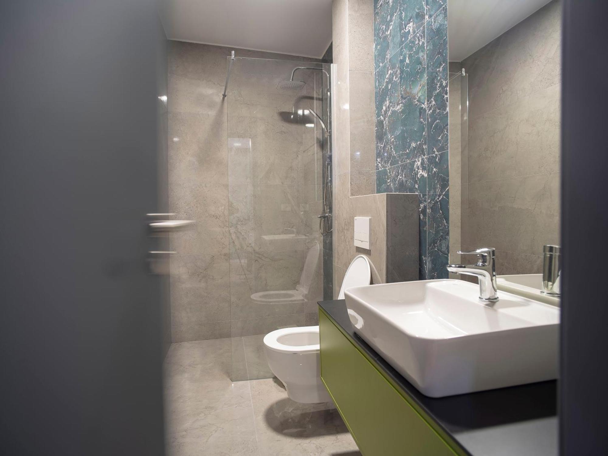 Lux Apartments Prishtinë Ngoại thất bức ảnh